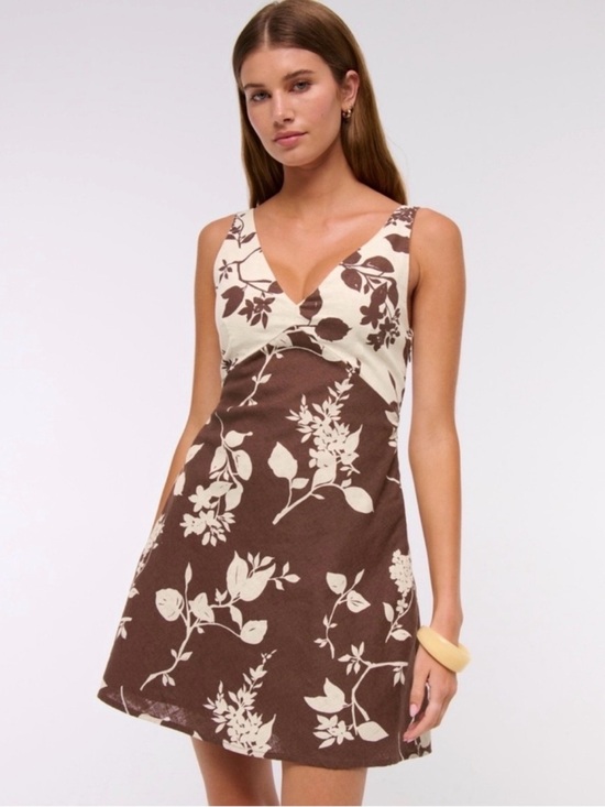 Abercrombie & Fitch Dresses & Skirts - Abercrombie & Fitch NWT Linen Blend Brown and Cream Floral Mini Dress